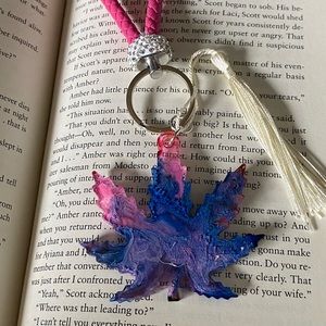 KEY CHAIN Handmade resin leaf keychain